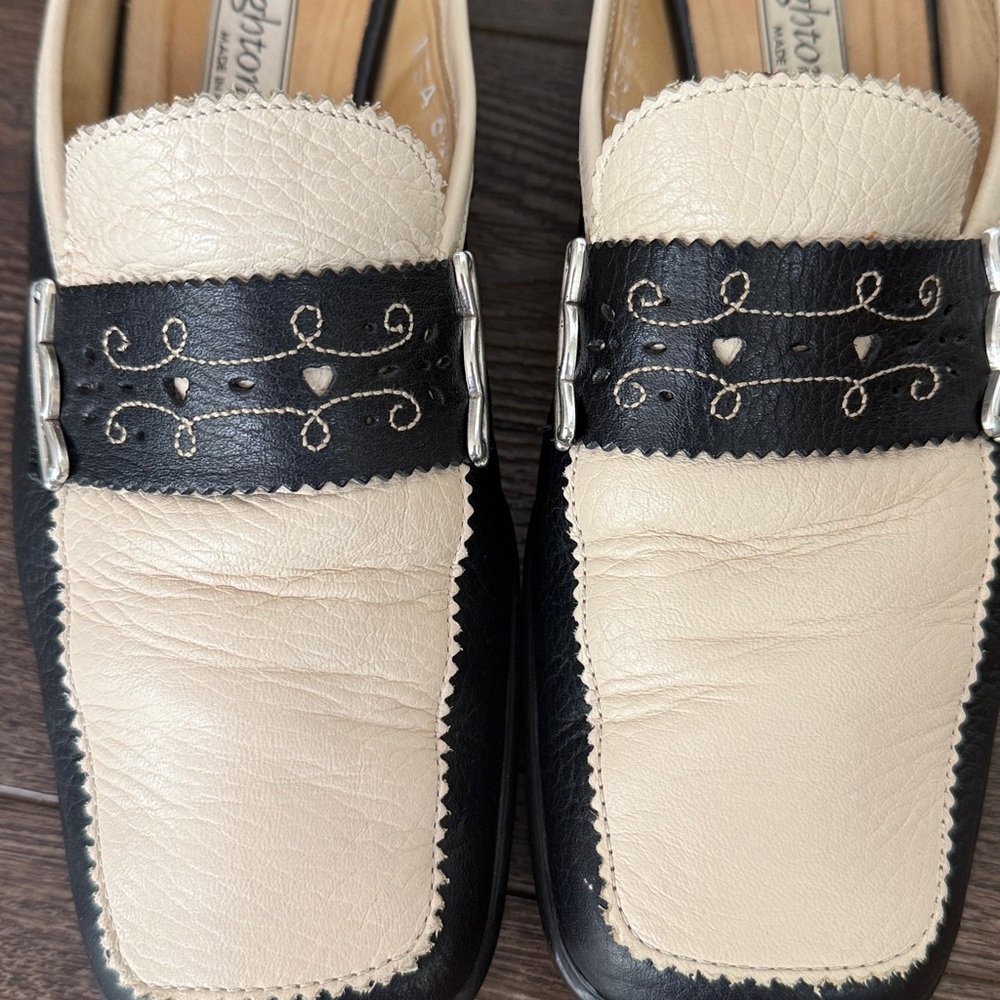 Brighton Black and Cream Leather Slip-On Mules with Decorative Band 8.5 - Picture 5 of 12